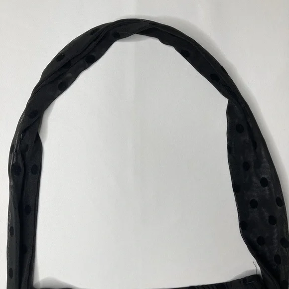 PrettyLittleThing Black Poker Dot Print Cowl Neck Crop Top Size 2 - Picture 6 of 7